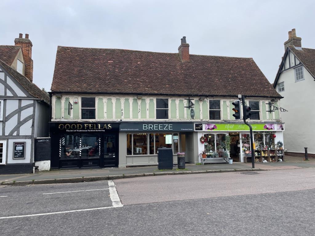 Lot: 82 - COMMERCIAL INVESTMENT WITH VACANT UPPER PARTS - Three commercial premises in Newland Street Witham plus upper parts